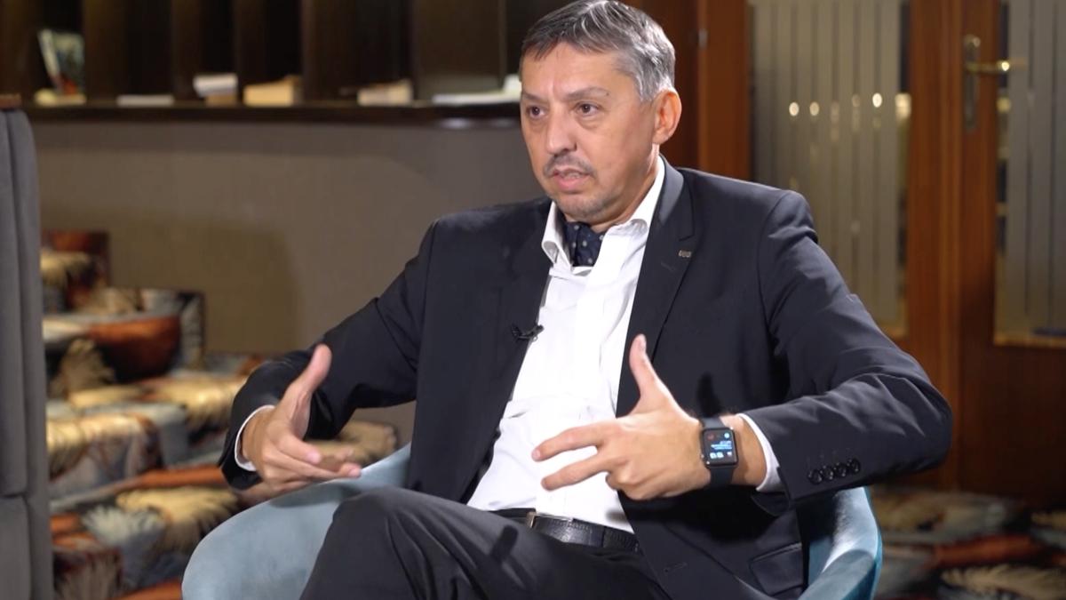 daniel david romanii au o parere foarte proasta despre ei