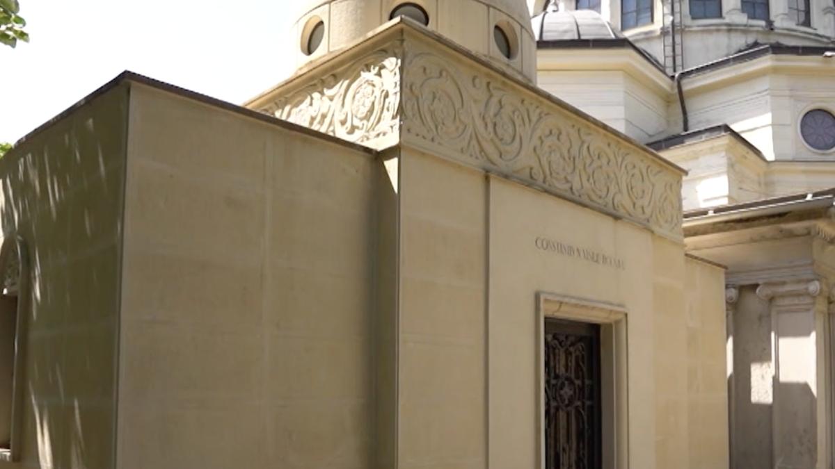 al cui este cel mai mare monument funerar din cimitirul bellu